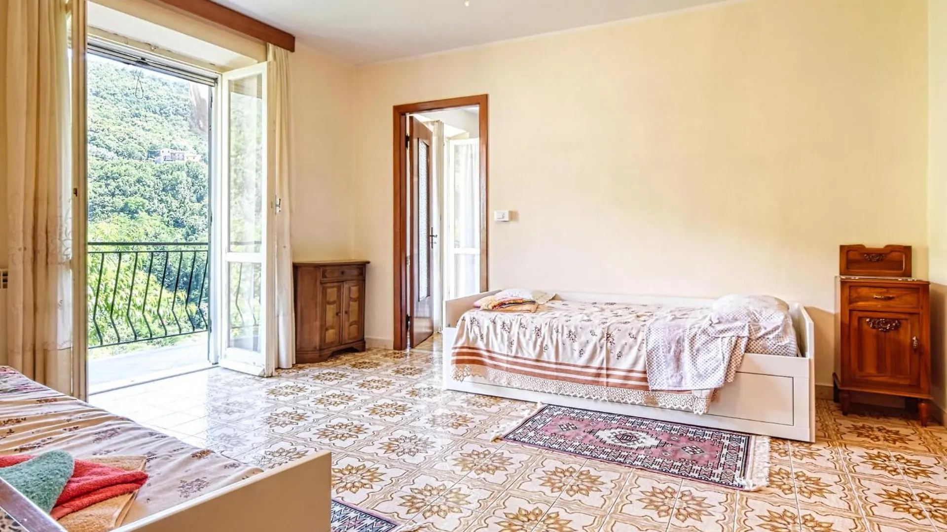 Nice Apartment In Ne With Ethernet Internet ネー イタリア